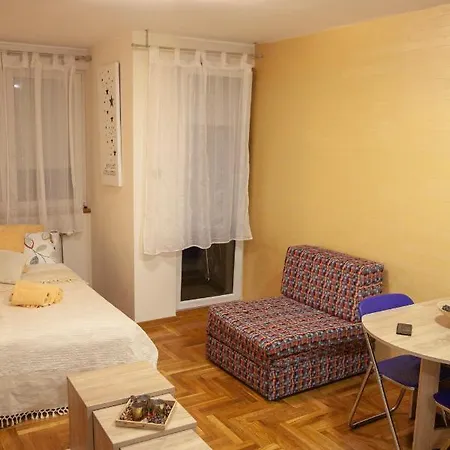 Vas Raj Appartement Novi Sad