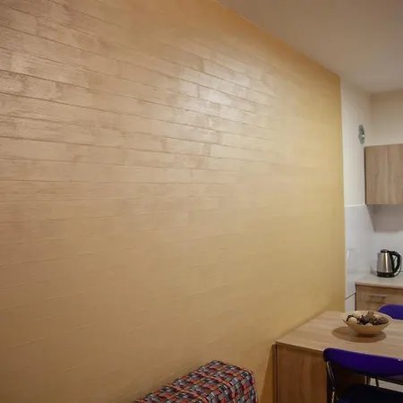 Vas Raj Apartment *